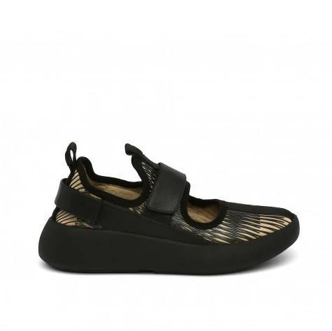 End of Season Sale: Women's Sneakers