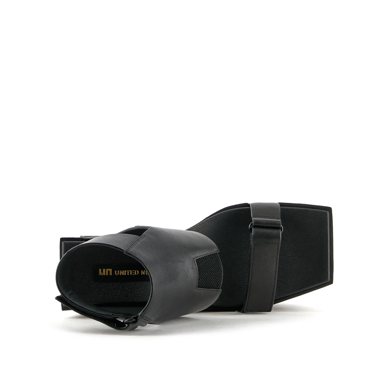 Brutt A - Image 17