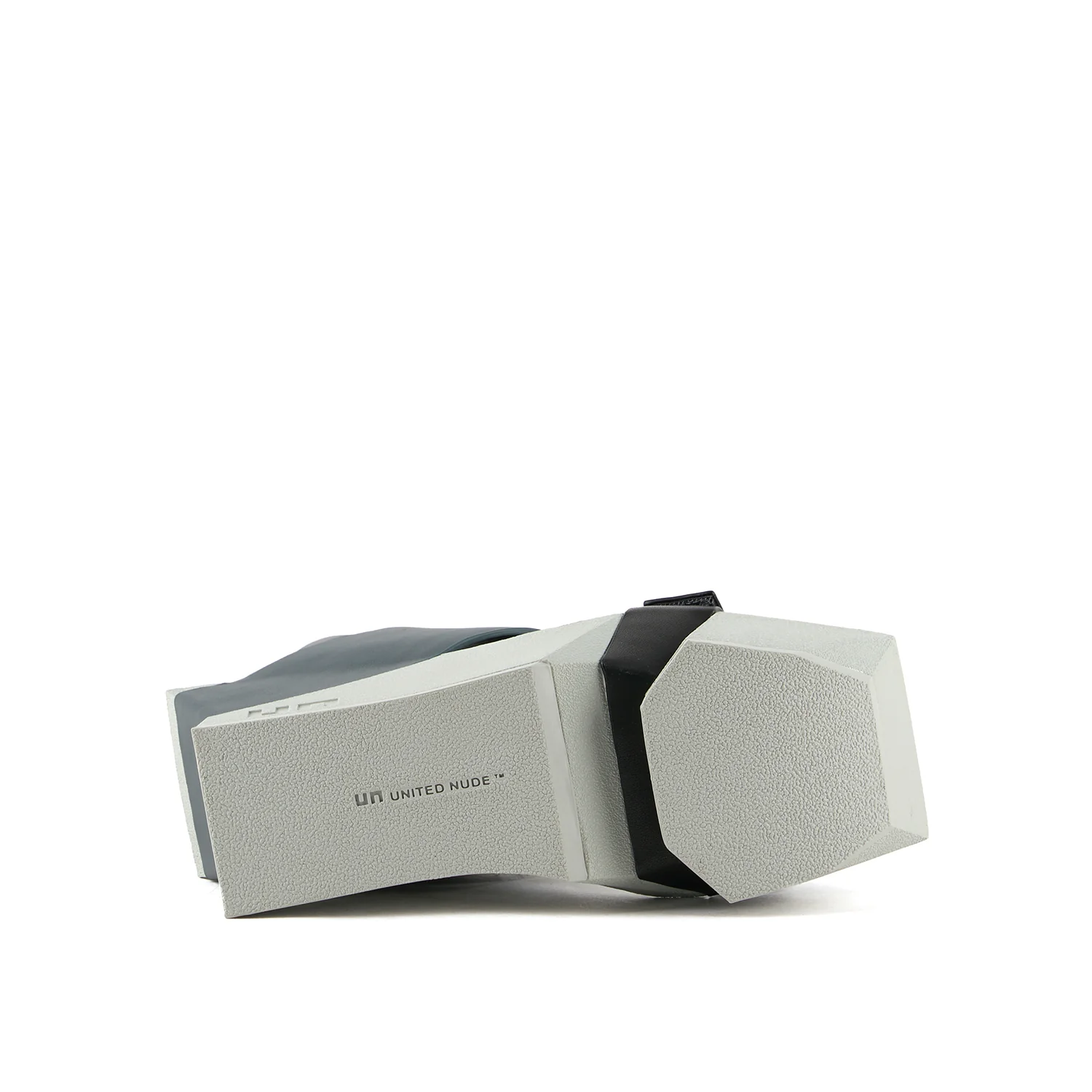 Brutt A - Image 6