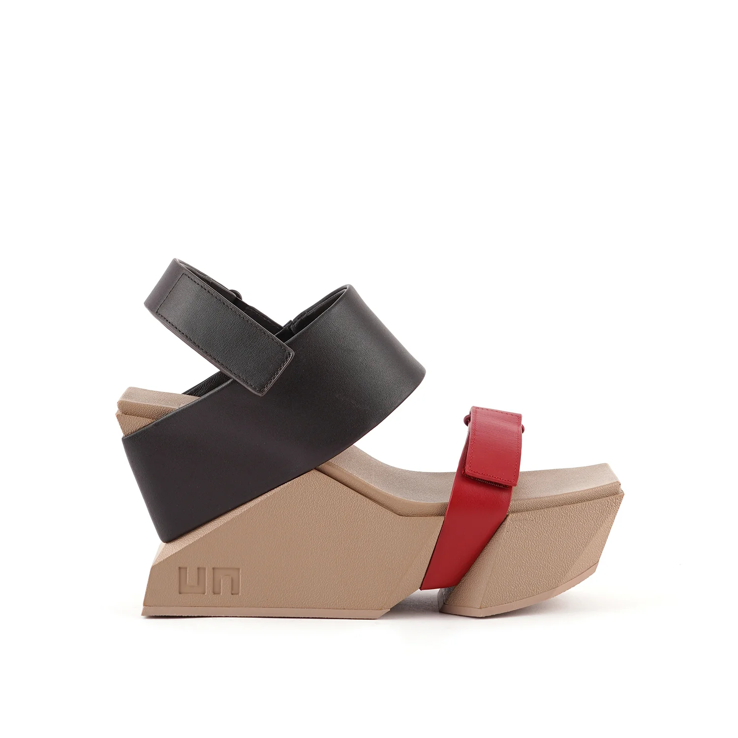 Brutt Sandal